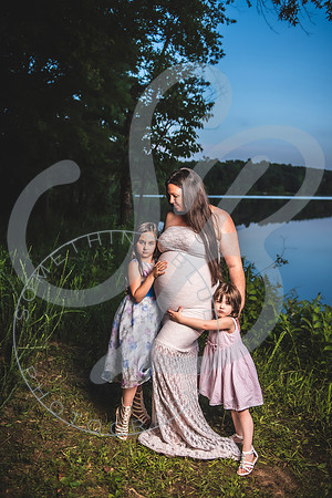Rowe - Maternity_060422_0281
