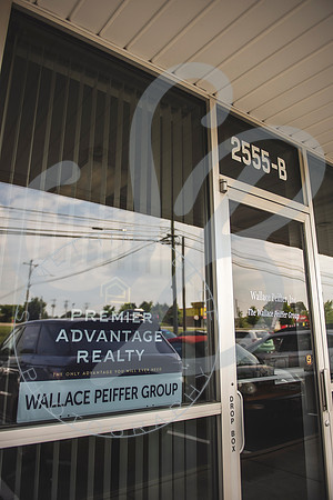 Grand Opening Premier Advantage Realty_050824_0095