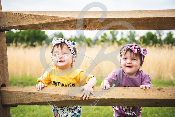 Whitfield Twins - 1 year_060322_0116