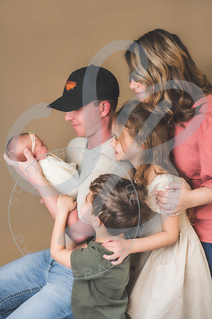 Everleigh - Newborn_030422_0046