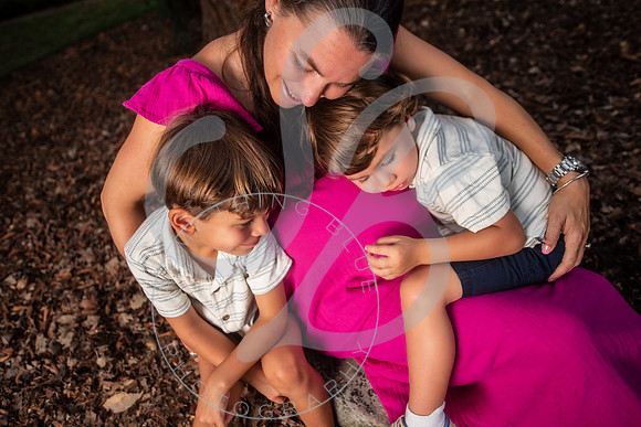 Michelle - Maternity_082025_0213