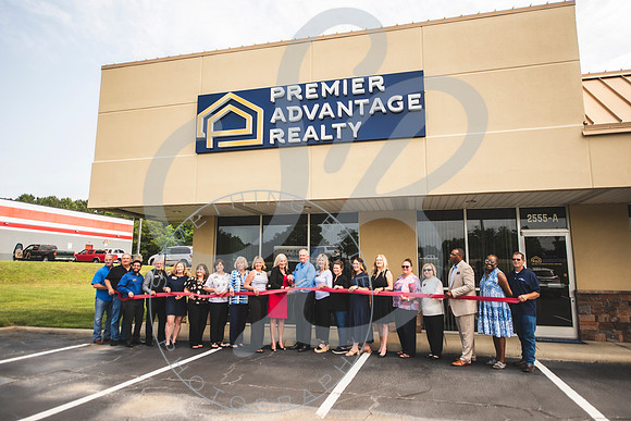 Grand Opening Premier Advantage Realty_050824_0206