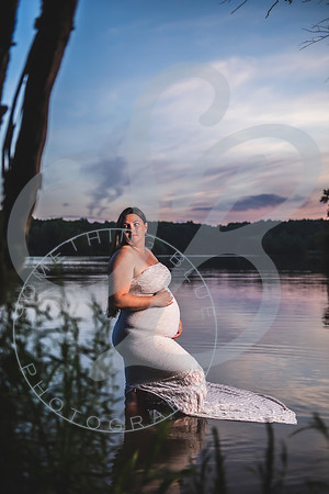 Rowe - Maternity_060422_0321