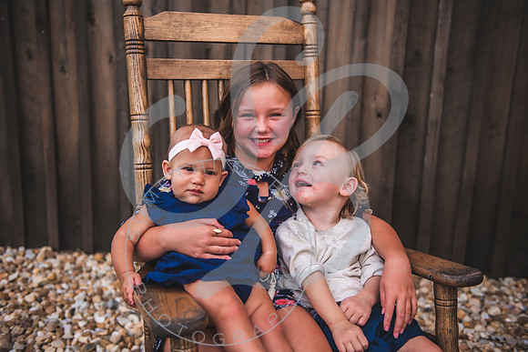 Pam Gillis Family Generational_081422_0104