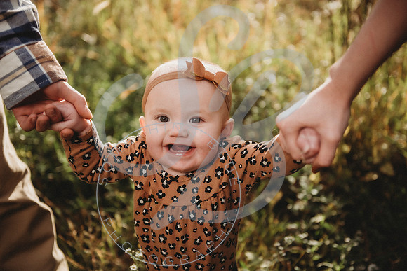 Alice - 8 month_101822_0370