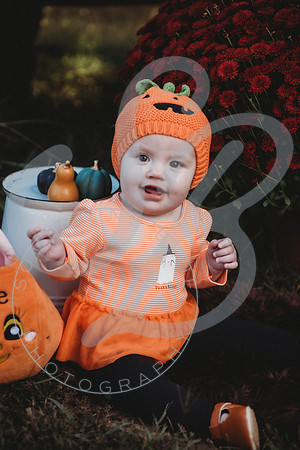 Alice - 8 month_101822_0445