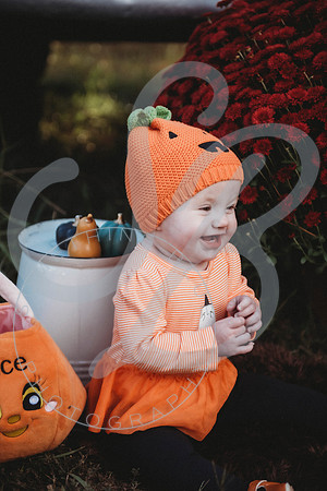 Alice - 8 month_101822_0451