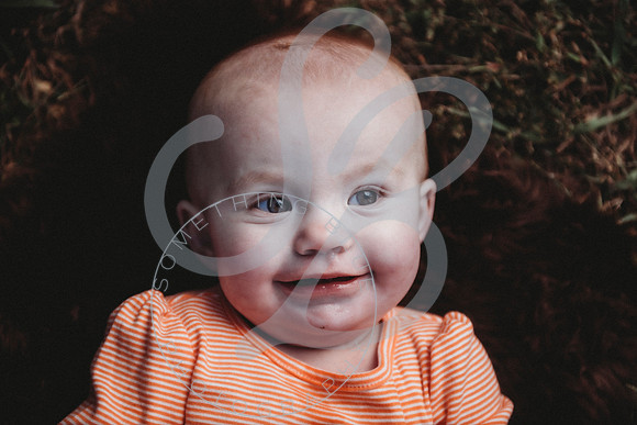 Alice - 8 month_101822_0548