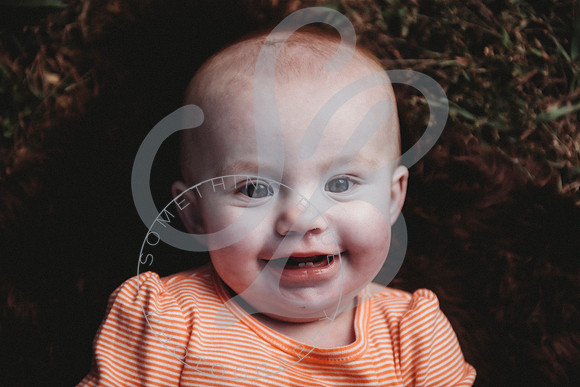 Alice - 8 month_101822_0549