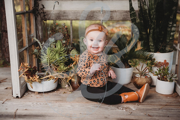 Alice - 8 month_101822_0385