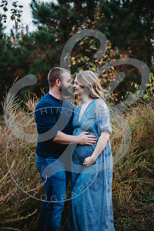 Shannon - Maternity_103022_0376