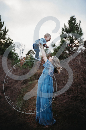 Shannon - Maternity_103022_0499
