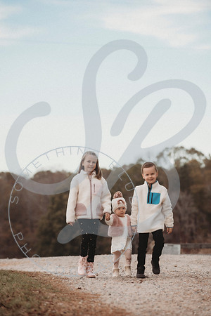 Barnes Family - Fall 2022_112022_0080