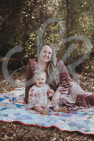 Caelynn - 1 Year_112622_0506