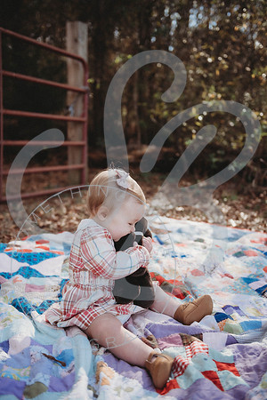 Caelynn - 1 Year_112622_0594