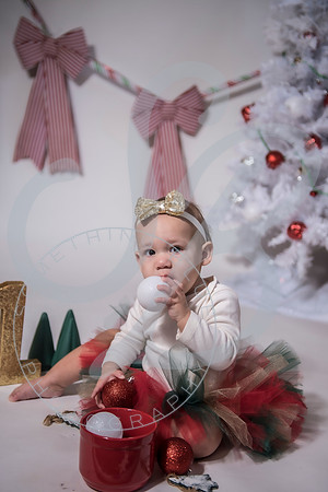 Isla - 1 year_120222_0057