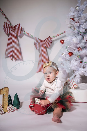 Isla - 1 year_120222_0169