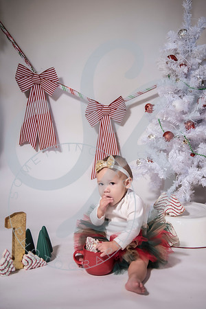 Isla - 1 year_120222_0170