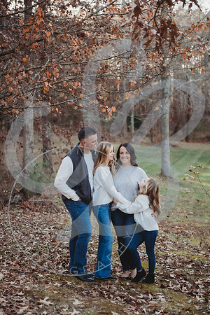 Outland Family - Fall 2022_120222_0027