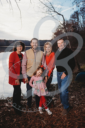 Currin Family - 2022_120422_0383