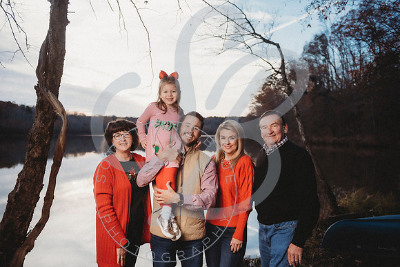 Currin Family - 2022_120422_0385