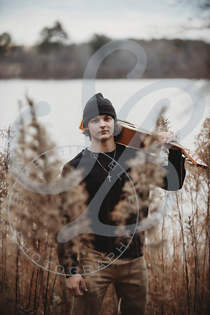 Isaiah - Senior Pics_122122_0115