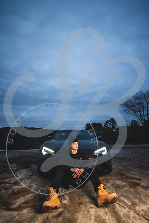Isaiah - Senior Pics_122122_0423