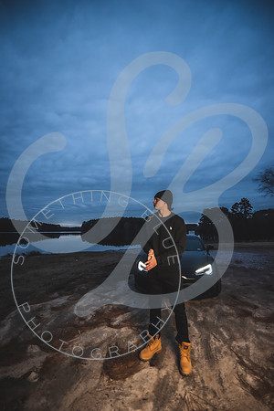 Isaiah - Senior Pics_122122_0427
