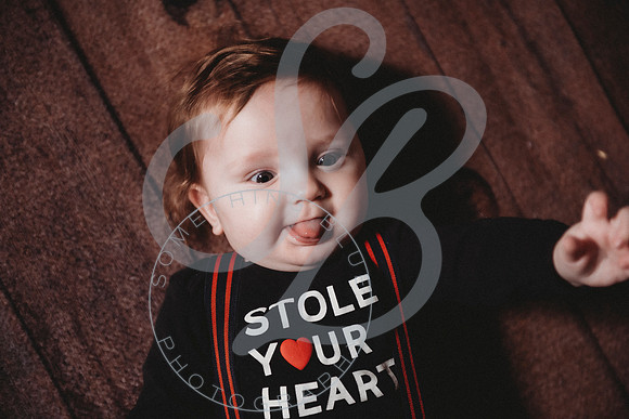 Liam - 6 Month_010723_0205