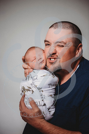 Thomas - Newborn_011423_0110