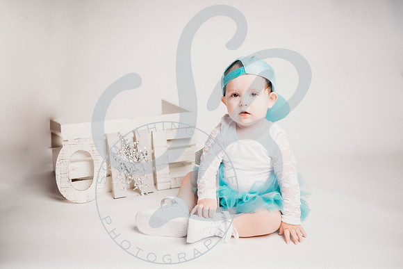 Oakley - Cake Smash_012823_0560