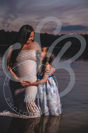 Rowe - Maternity_060422_0388