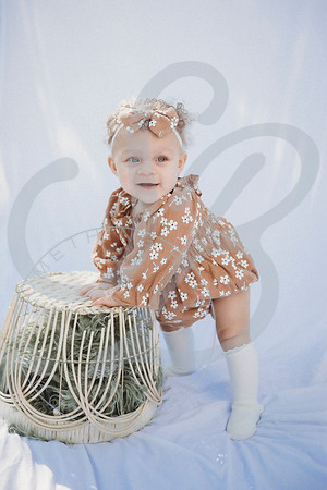 Elianna - 8 Month_022823_0052