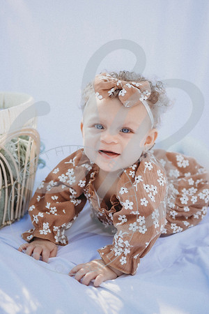 Elianna - 8 Month_022823_0102