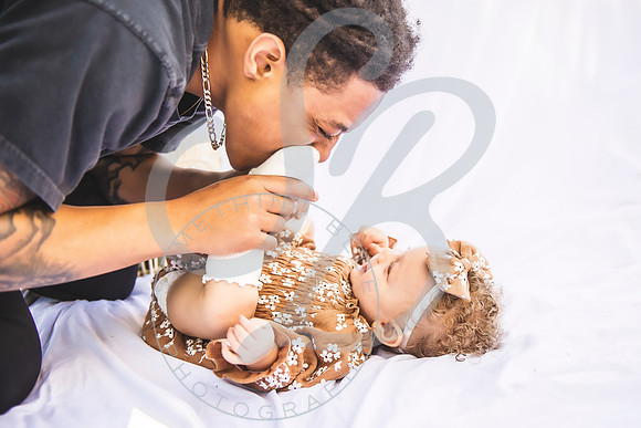 Elianna - 8 Month_022823_0180