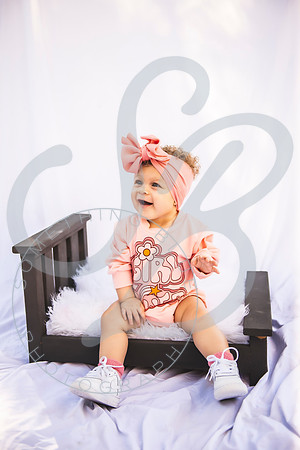 Elianna - 8 Month_022823_0279