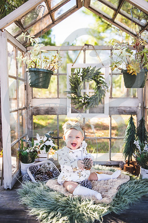 Elianna - 8 Month_022823_0345