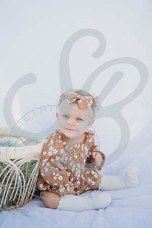 Elianna - 8 Month_022823_0014