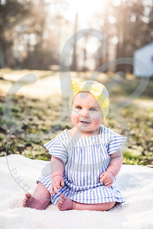 Jessie - 8 Month_031822_0192