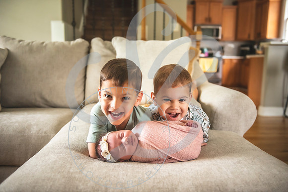 Mia - Newborn_052424_0168