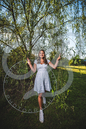 Lily - Senior_050523_0130