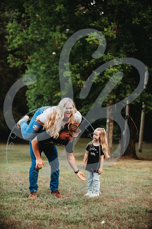 Reardon Fam - Spring 2023_061823_0540