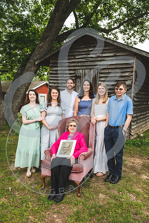 Norwood Extended Family_051323_0170