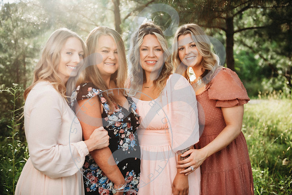 Wilkes Extended Family_052023_0180