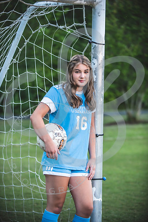 Lily - Senior_050523_0167