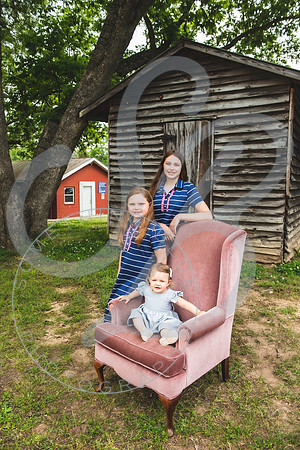Norwood Extended Family_051323_0368