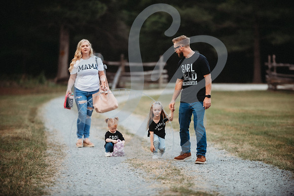 Reardon Fam - Spring 2023_061823_0495