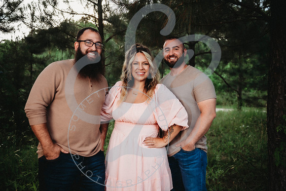 Wilkes Extended Family_052023_0407