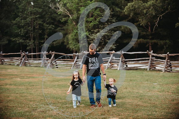 Reardon Fam - Spring 2023_061823_0567