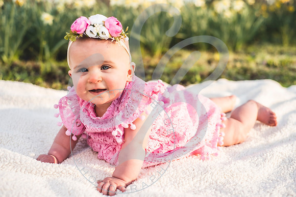Jessie - 8 Month_031822_0069
